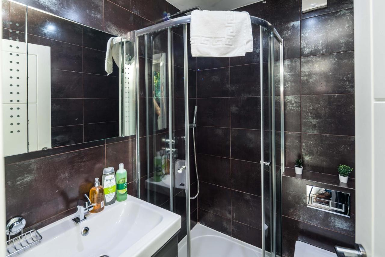 Cumberland 4 Double Bedroom In Pimlico 伦敦 外观 照片